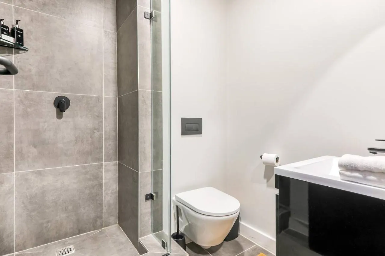 Luxury Mountain View Aparthotel At The Tokyo- 12Th Floor No Loadshedding Cape Town Daire