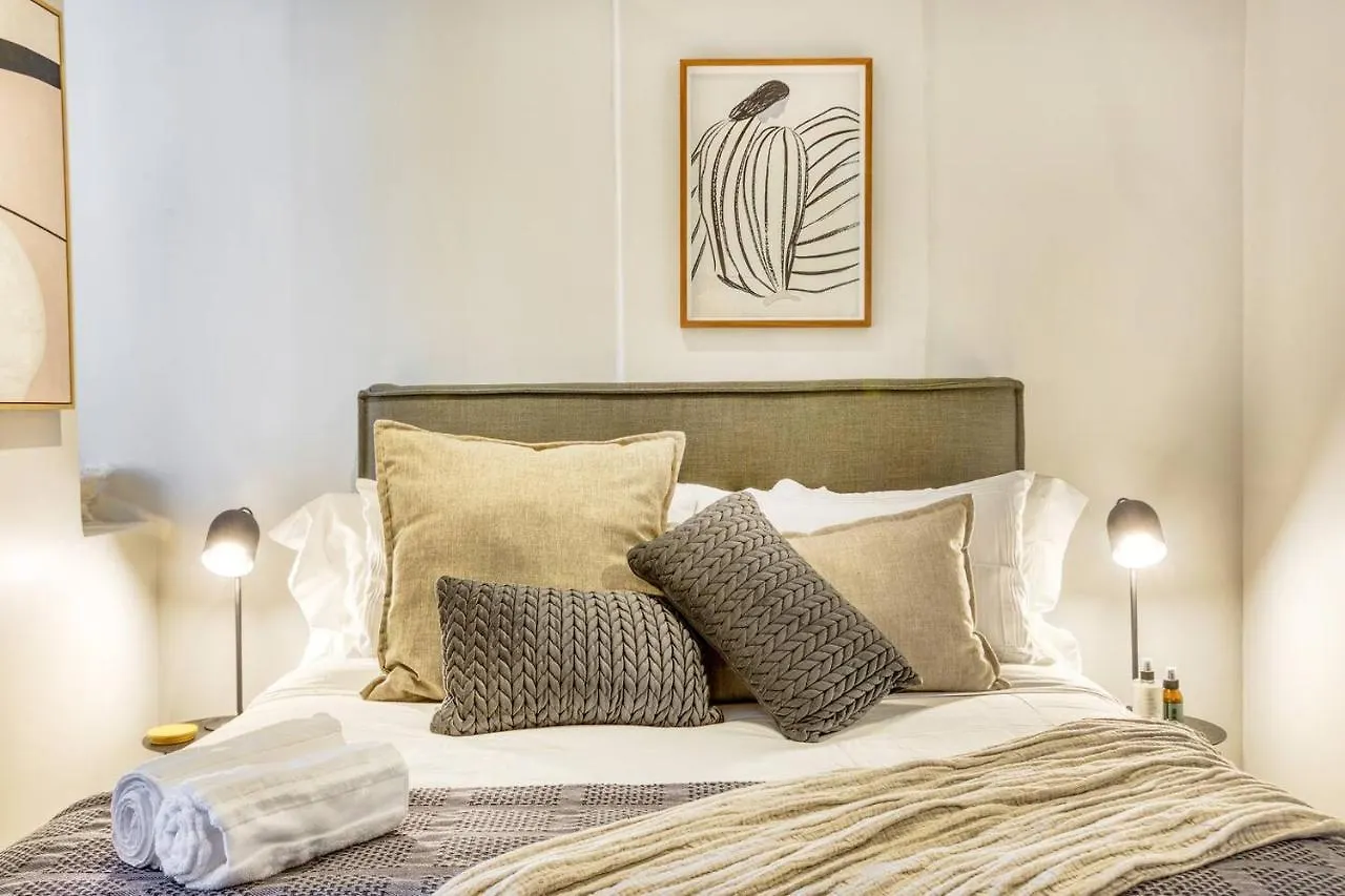Daire Luxury Mountain View Aparthotel At The Tokyo- 12Th Floor No Loadshedding Cape Town