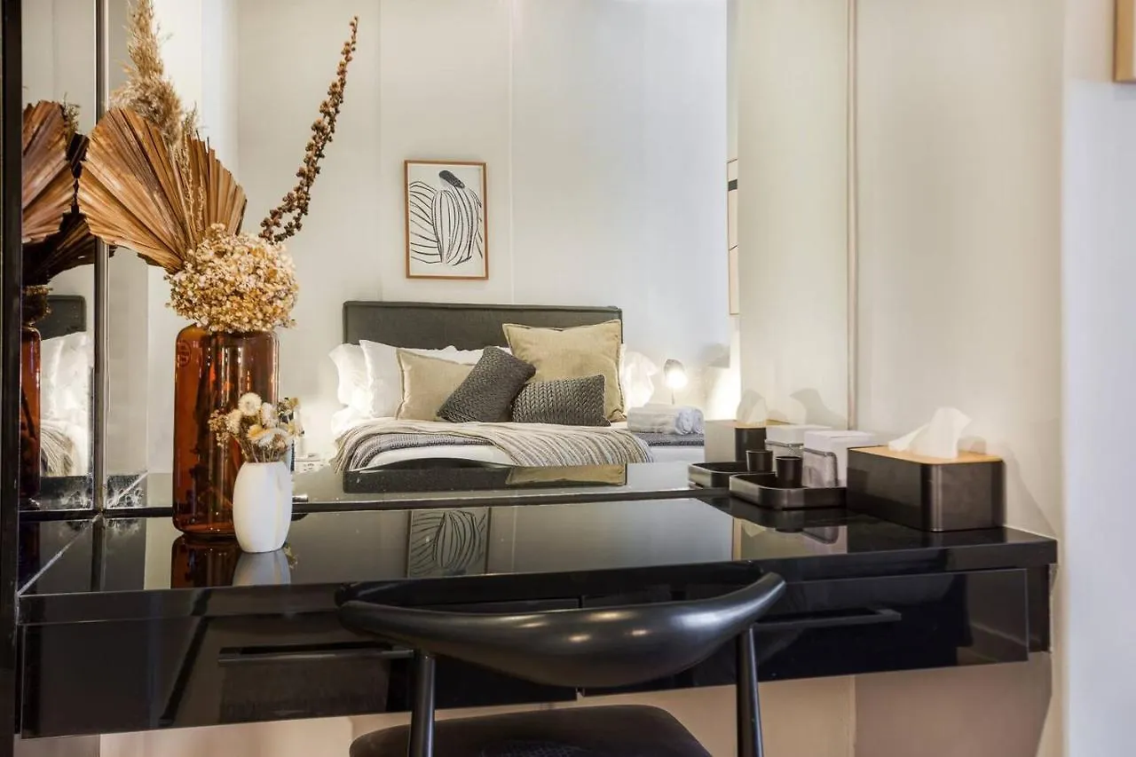 Daire Luxury Mountain View Aparthotel At The Tokyo- 12Th Floor No Loadshedding Cape Town