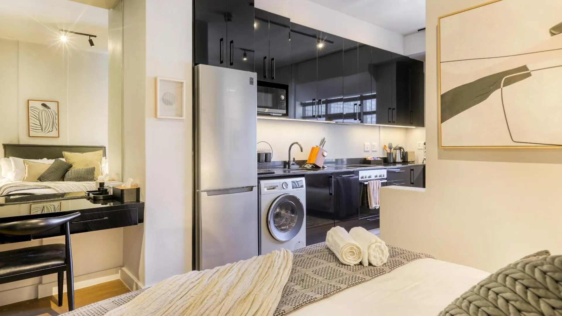 Luxury Mountain View Aparthotel At The Tokyo- 12Th Floor No Loadshedding Cape Town